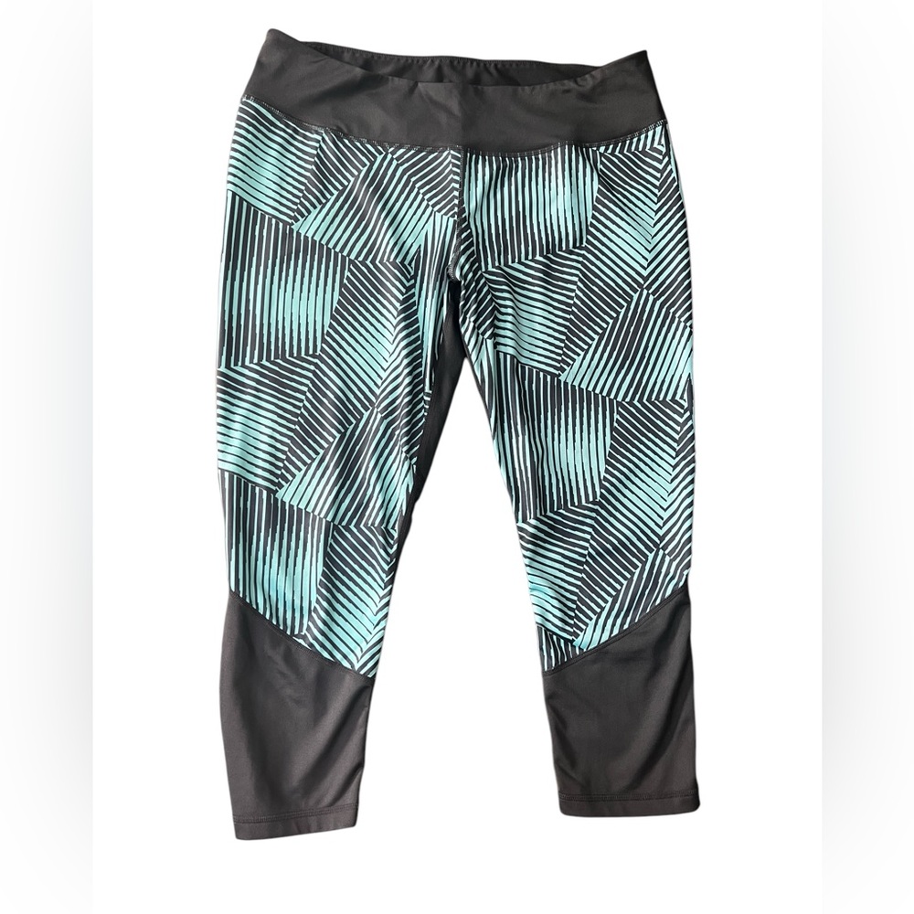 Zella Capris Leggings - Gray & Teal Pattern XL 21”